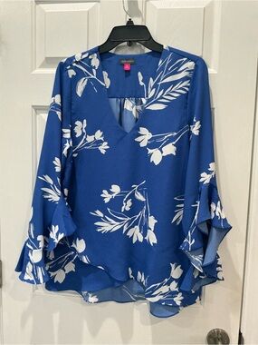 Vince Camuto Royal Blue White Floral V-Neck Ruffle Sleeve Blouse medium